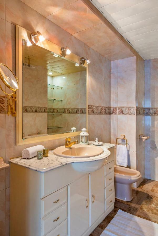 Hsh Suites Magdalena Sevilla Exteriör bild